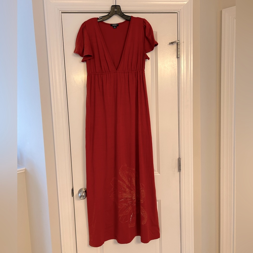 Women’s maxi dress